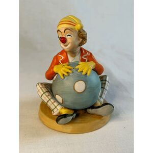 Vintage Lefton China Hand Painted Clown Figurine with Ball, Small 4 x 3